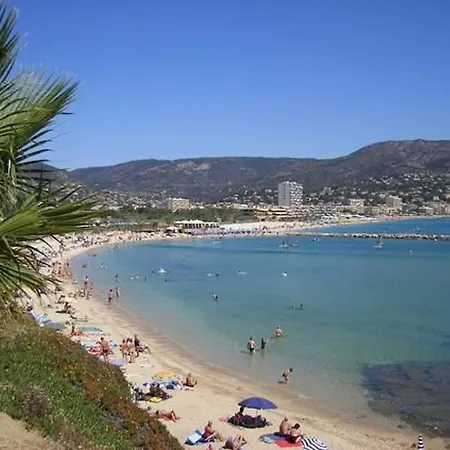 Apartment Avec Jardin Prive Face Du Lavandou - 4 Couchages - Fr-1-803-52